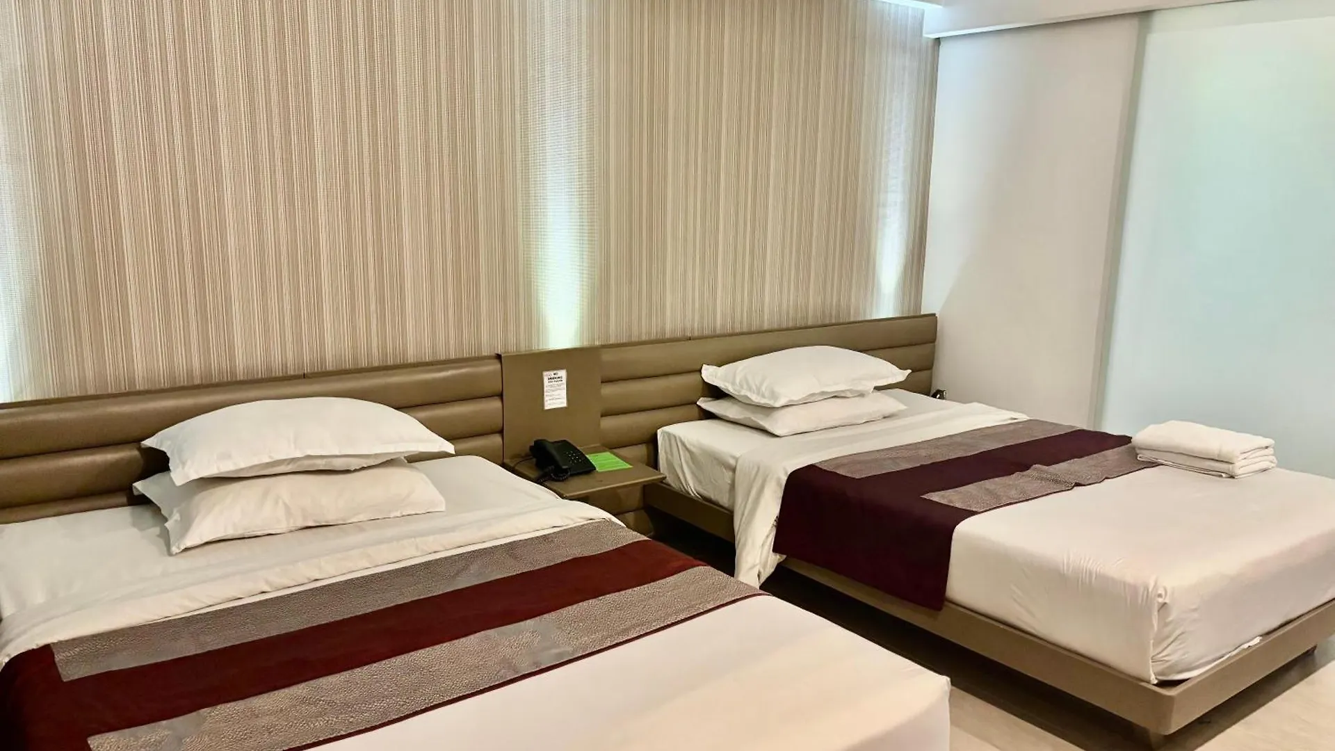 The E-Hotel Makati Makati City 3*,