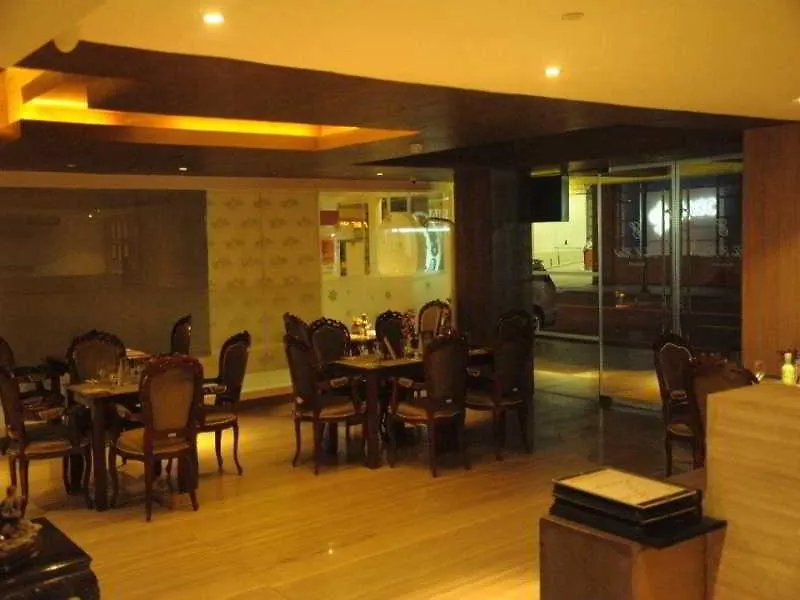 Hotel The E-Hotel Makati Makati City